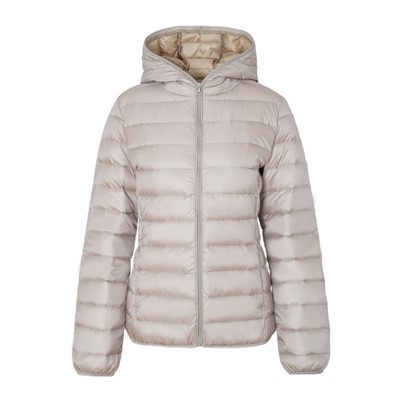 Jenis jaket wanita apa yang cocok untuk festival musik?